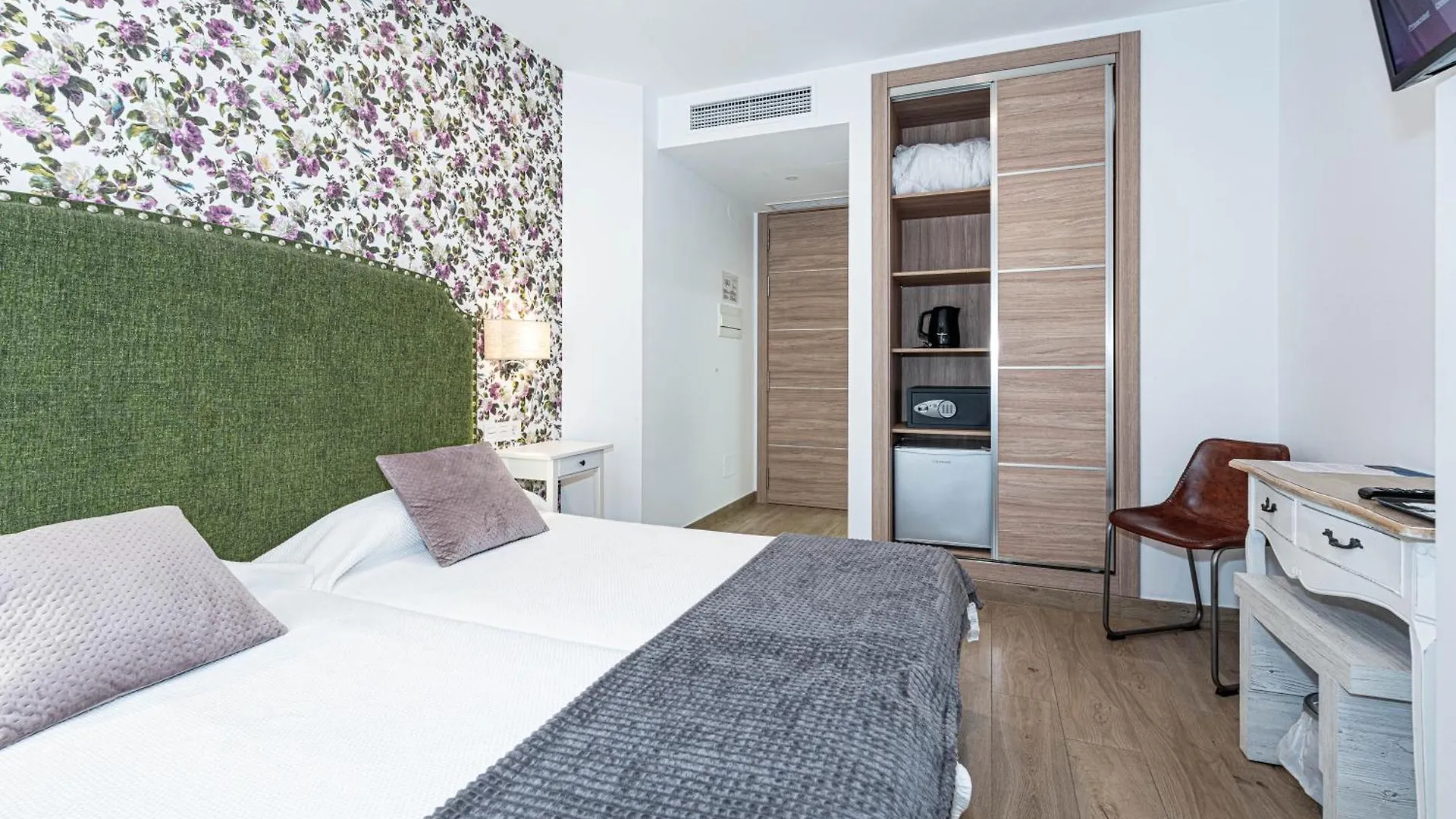 Guest house Hostal Boutique Aurora Nerja