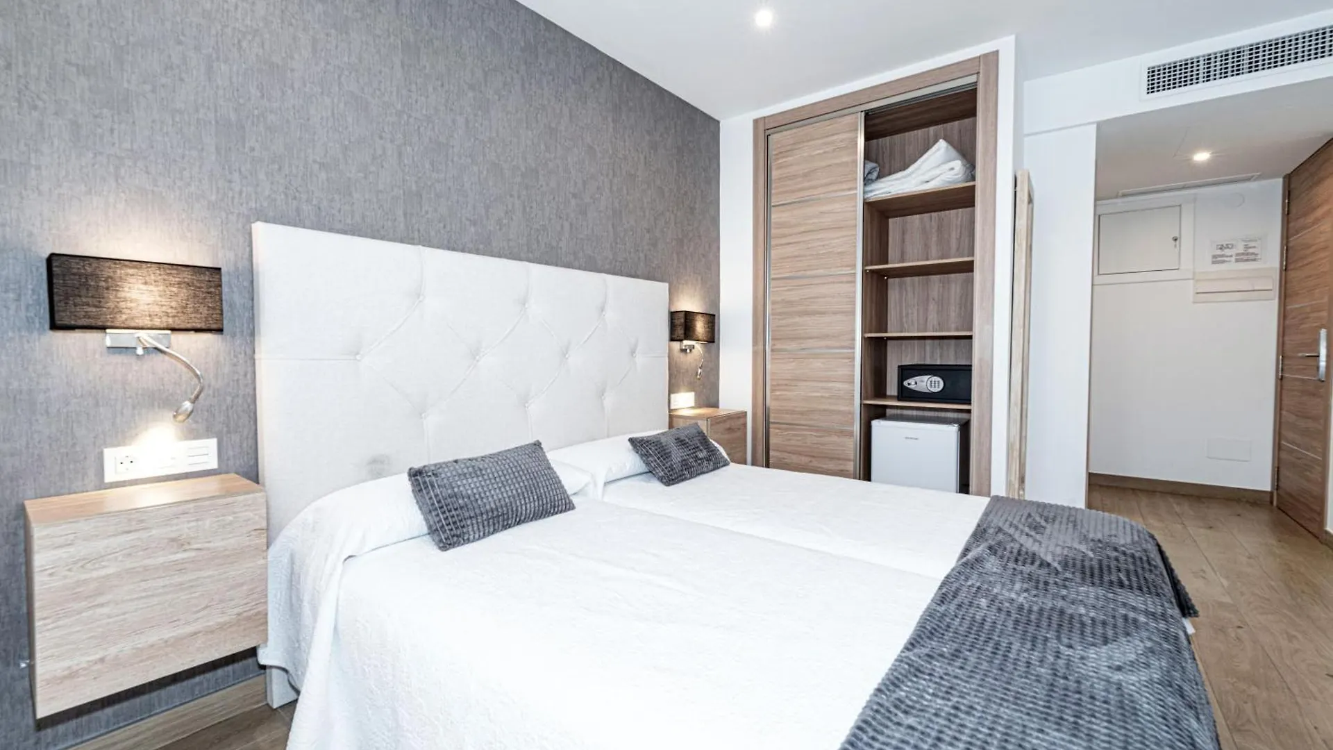 Pensión Hostal Aurora Nerja